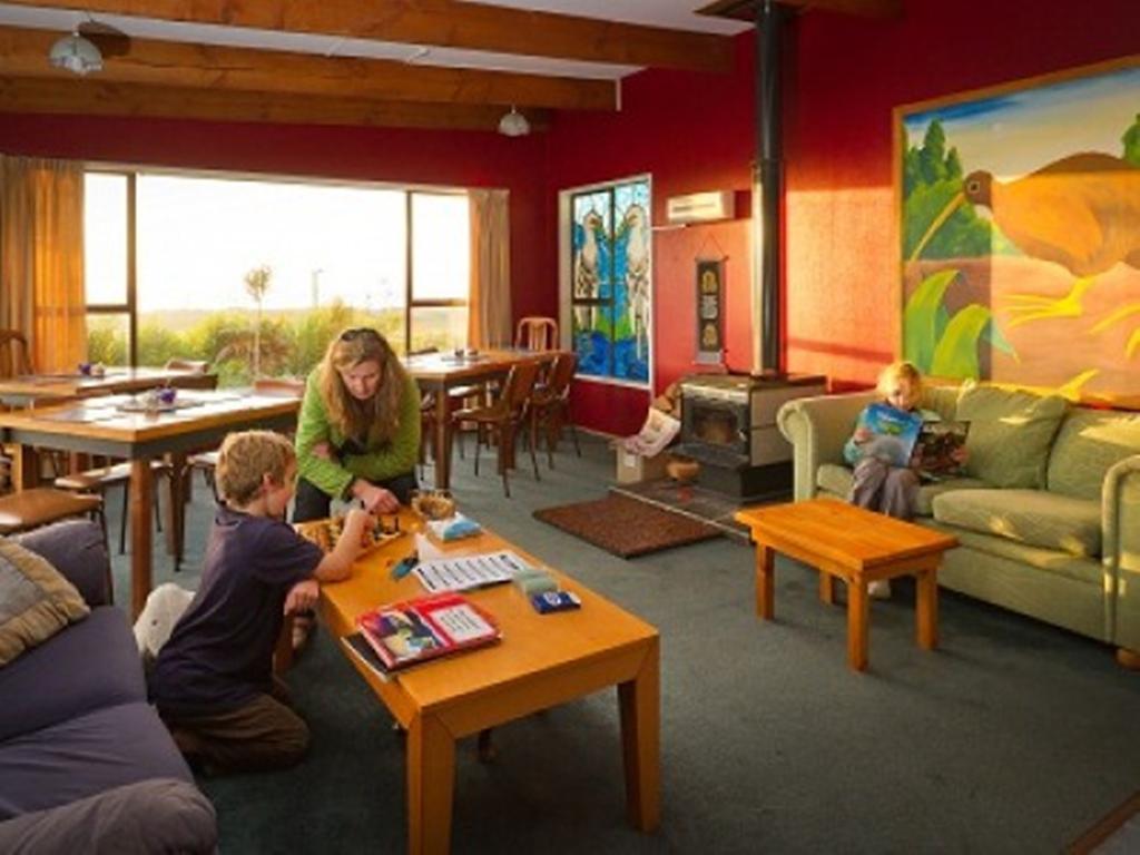Birdsong Accommodation Хокитика Номер фото