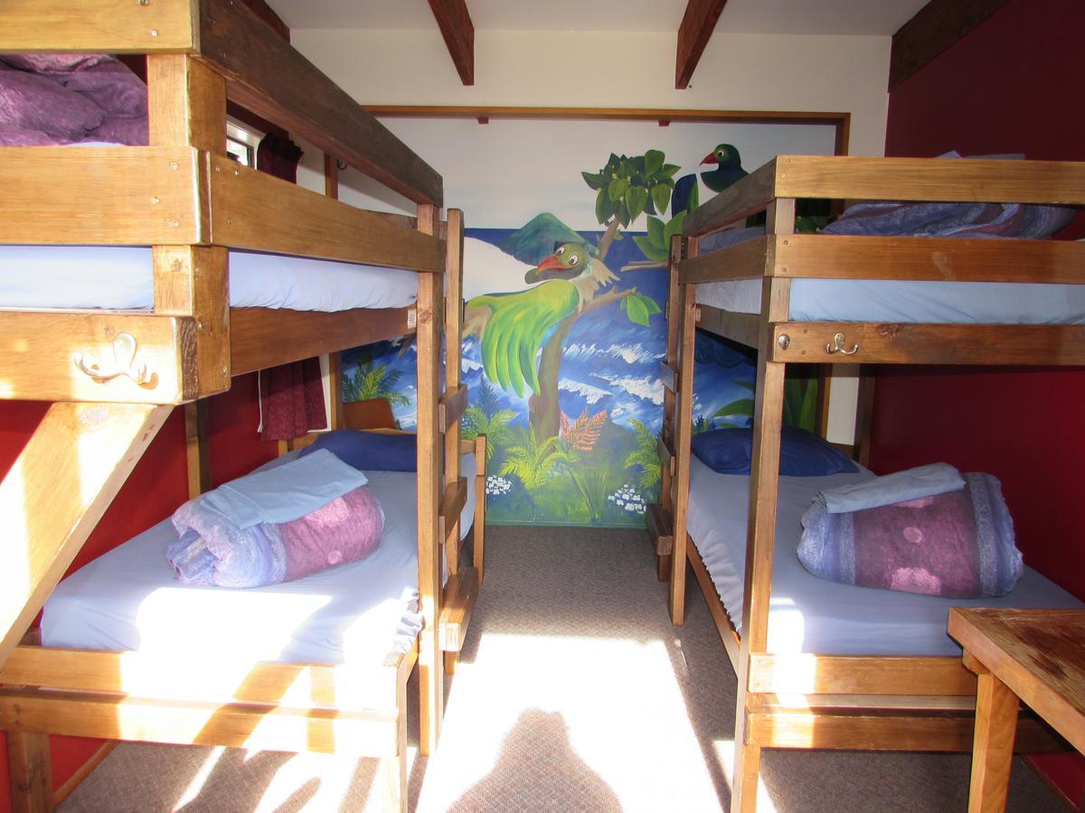 Birdsong Accommodation Хокитика Экстерьер фото