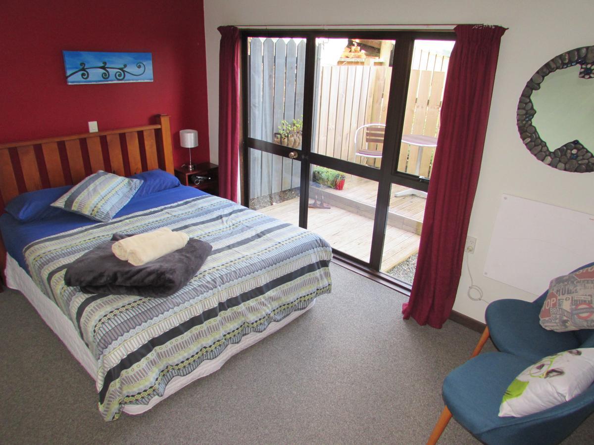 Birdsong Accommodation Хокитика Экстерьер фото