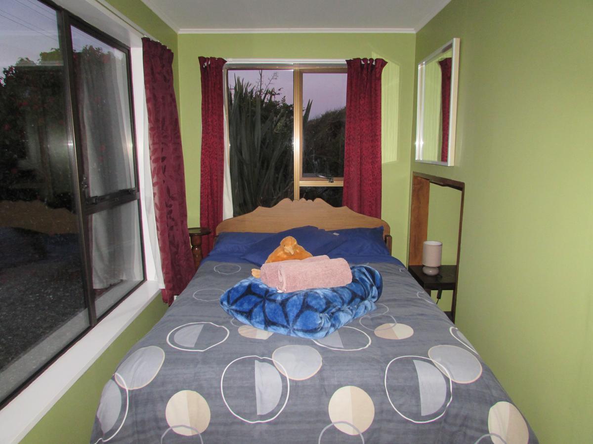 Birdsong Accommodation Хокитика Экстерьер фото